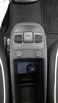 Preview: Sitzheizungsset Carbon 3-stufig für Fiat 500e ab 2020 mit zwei runden, beleuchteten Tastern